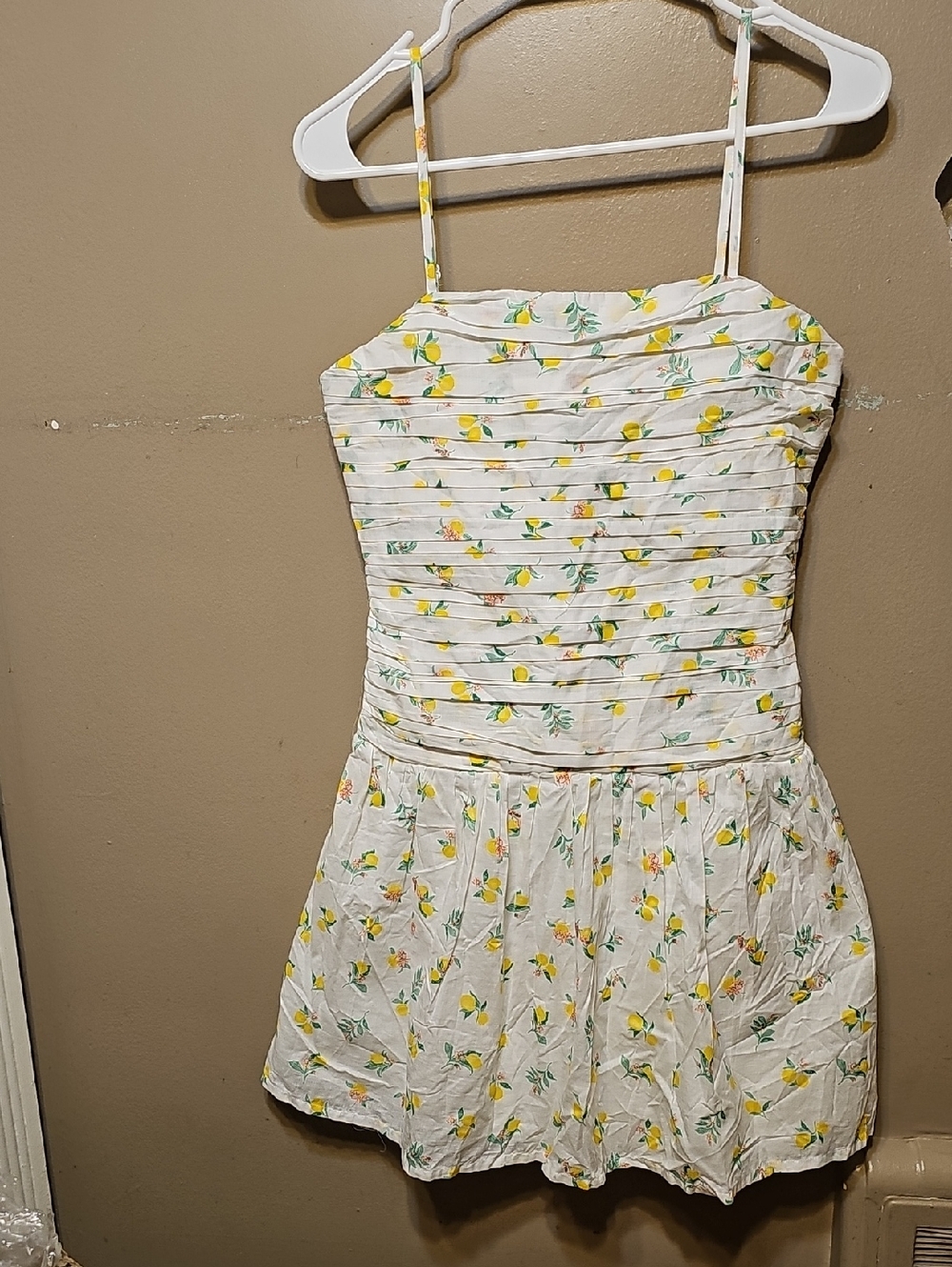 Japna White Lemon Print Smocked Top